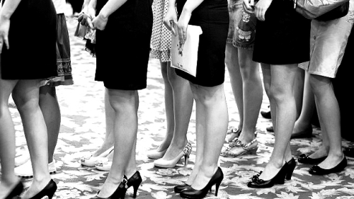 超八成女性認為職場存性別歧視，女碩士感受最強烈｜美通社頭條