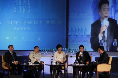 嘉凱城集團董事、副總裁李懷彬先生在第一財經(jīng)地產(chǎn)匯年度峰會上表示，新型城鎮(zhèn)化的核心就是集聚